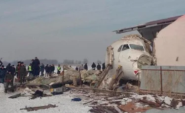 Авиакатастрофа под Алматы: Bek Air впервые выступила перед прессой  