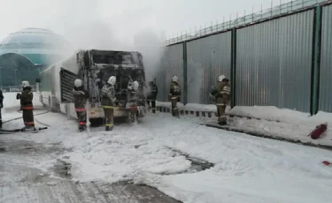 Нұр-Сұлтандағы халықаралық әуежай маңында автобус өртенді