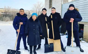 Студентам в Актобе платят за волонтёрскую работу