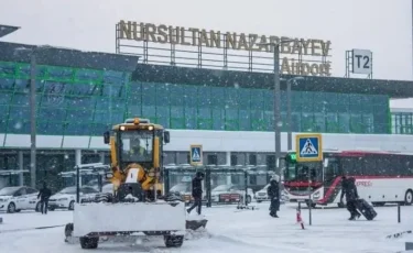 Десятки рейсов задержаны в аэропорту Нур-Султана 