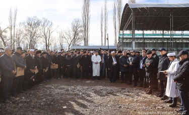 Бердібек Сапарбаев Қордай ауданында қаза тапқандардың отбасыларына барды