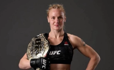 Қырғызстандық Валентина Шевченко үшінші рет UFC чемпионы атағын қорғады