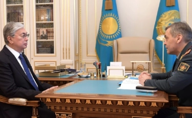 Президент дал министру обороны поручения по повышению социального статуса военнослужащих