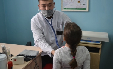 Программа «С дипломом - в село» теперь распространяется на всех госслужащих Казахстана