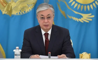 Тоқаев: Дәрігерлерді қаржылай қолдаудың жаңа пакеті қажет