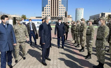 Қасым-Жомарт Тоқаев елордада жиынға шақырылған әскери қызметшілермен кездесті