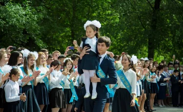 Последний звонок и госэкзамены отменены в школах Казахстана