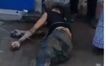 Сотрудник алматинского ЦОНа спас двух человек по пути на работу