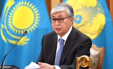 Сохраняется угроза второй волны коронавируса - Президент Казахстана 