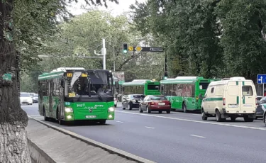 Пять автобусных маршрутов в Алматы дополнят до 100% выхода