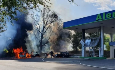 Алматы облысында жол апаты салдарынан жанармай бекеті жарылып, екі адам зардап шекті