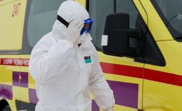 Более 770 медработников, заразившихся COVID-19 и пневмонией, получили социальные выплаты 
