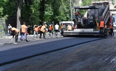 Вода, газ, дороги: аким Алматы ответил на вопросы жителей микрорайона Кайрат