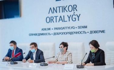 Онлайн-обучение в Алматы: планшеты с заводским браком, выданные школьникам, заменят