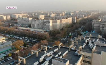 Алматының Әуезов ауданында жаяу жүргіншілер жолы салынып, спорт және футбол алаңы ел игілігіне берілді