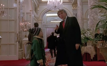 Как Дональд Трамп оказался в фильме "Один дома 2"