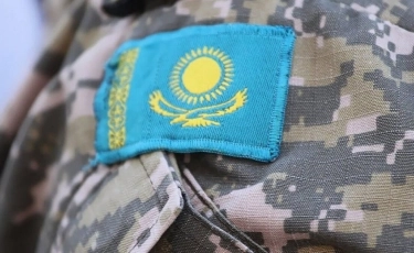 Призывник выпрыгнул из окна военкомата в Уральске