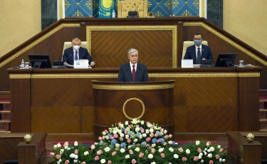 Первая сессия Мажилиса Парламента VII созыва: что нового предложил Президент РК 
