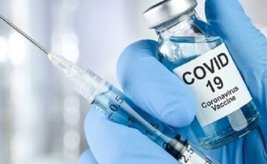 Слухи о чипировании казахстанцев через массовую вакцинацию от COVID-19 опровергли в Минздраве