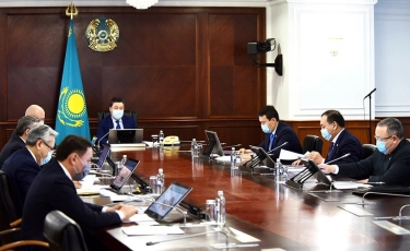 Қазіргі кездегі басты міндет – жаппай вакциналауды өткізу – Мамин