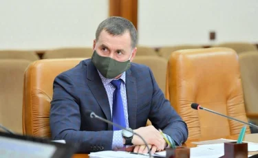 Қос азаматтығы бар шымкенттік шенеунікке қатысты сот үкімі шықты