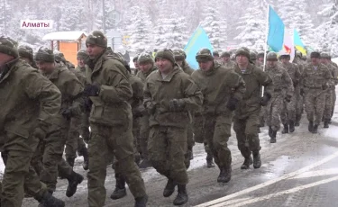 Алматинские военнослужащие приняли участие в забеге по случаю 30-летия Независимости Казахстана