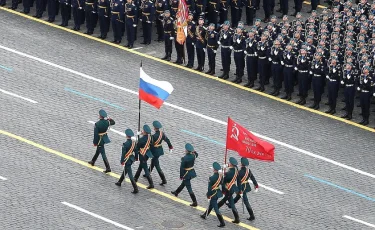 Мәскеуде Жеңіс күніне орай әскери шеру өтіп жатыр  