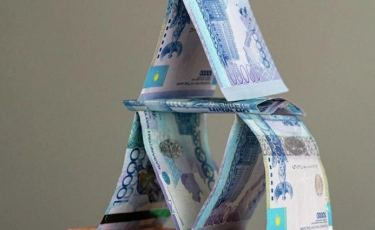 Реклама финпирамид: депутаты предложили наказывать блогеров 