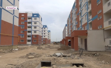 Квартиры для малоимущих и многодетных: строительство нового ЖК в Мадениете завершится в июле  