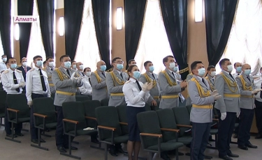 Лучших полицейских наградили в Алматы 