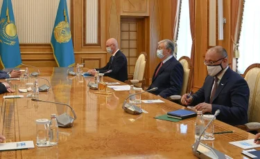 Касым-Жомарт Токаев поблагодарил российского губернатора за поддержку астраханских казахов