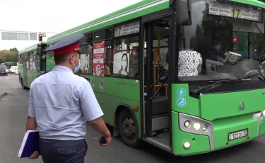 Алматыда қоғамдық көлікте маска режимін бұзған 20-дан астам адамға айыппұл салынды