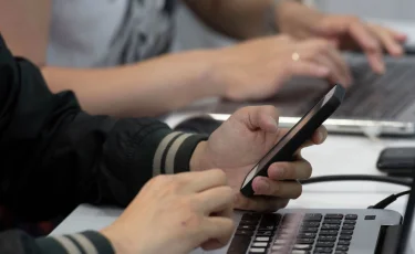 Маман туыстардың нөмірінен алаяқтар қалай телефон шалуы мүмкін екенін айтты 