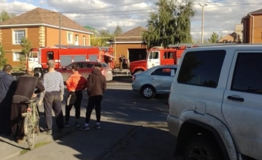 Мощный взрыв произошел в подвале дома в Костанае: двое мужчин попали в реанимацию  