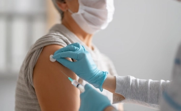 В Алматы просят население активнее вакцинироваться