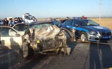 Шесть человек погибли в жуткой аварии в Жамбылской области 