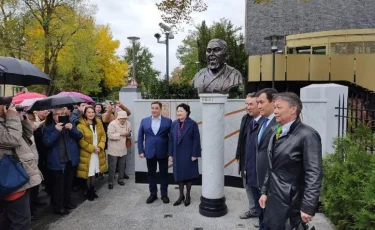 Германияда Абай Құнанбаев ескерткіші ашылды 