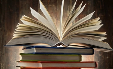 Необычное наказание: суд обязал автоворов прочитать книги Т. Шевченко, М. Твена и Дж. Лондона