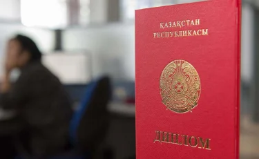 Диплом сатып алмақ болған шымкенттік тұрғын 200 мың теңгесінен айырылды 