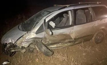 Атырау облысында екі көлік соқтығысып, 11 адам ауруханаға жеткізілді  