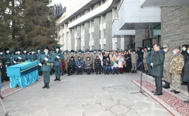 Бақытжан Сағынтаев қаза тапқан подполковник Хаировтың отбасына көңіл айтты