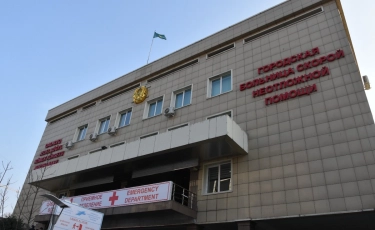 Б. Сағынтаев қалалық жедел шұғыл көмек көрсету ауруханасының ұжымымен кездесті