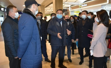 Ерболат Досаев бизнес өкілдерімен бірге шығынды өтеуді жеделдету мәселелерін талқылады