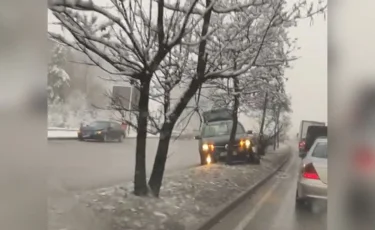 Полиция Алматы призывает водителей к осторожности из-за погодных условий