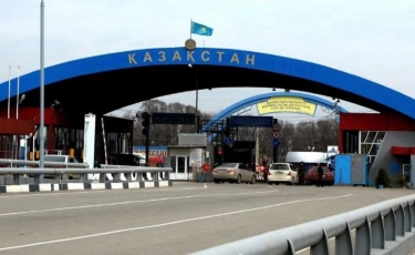 Қазақстан шекарасынан өту тәртібі өзгерді  