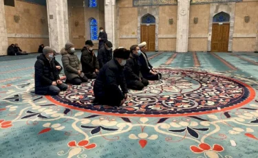 Ерболат Досаев қаңтар оқиғасы құрбандарына құран бағыштады