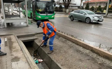 Алматыда арықтар тазаланды