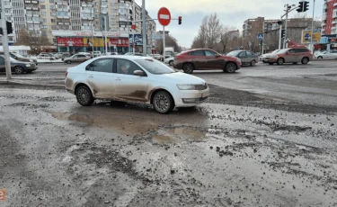 В Караганде снег тает вместе с асфальтом