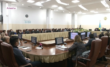 Послание народу Казахстана обсудили на заседании актива Медеуского района Алматы
