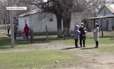 Сельчане в Каратобе живут, как в средневековье - без чистой воды, газа, интернета и медпункта 